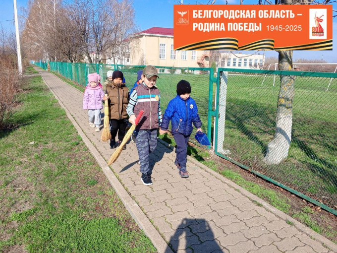 Социально-патриотическая акция "Салют и слава годовщине навеки памятного дня...!" Социально-патриотическая акция "Салют и слава годовщине навеки памятного дня...!".